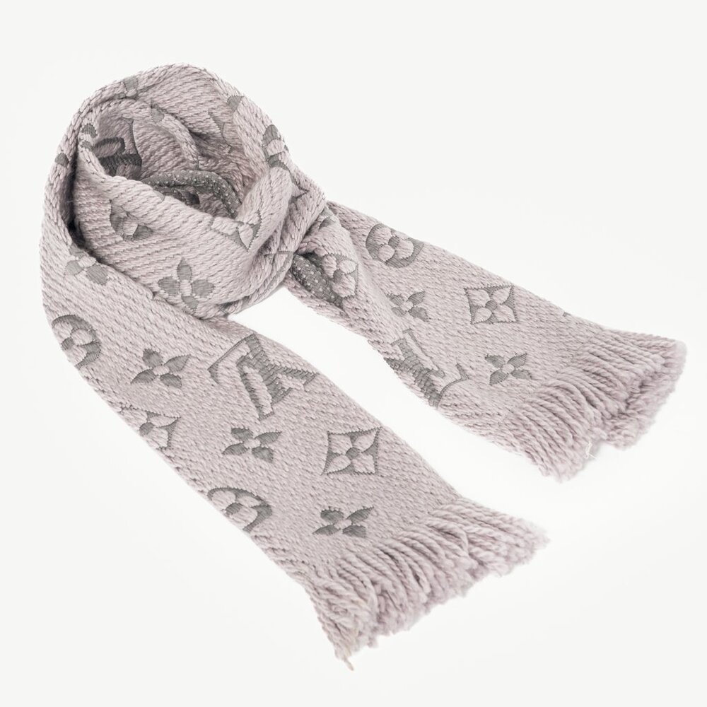 Louis Vuitton Logomania Pearl Grey Wool Monogram Fringe Scarf - Picture 2 of 5
